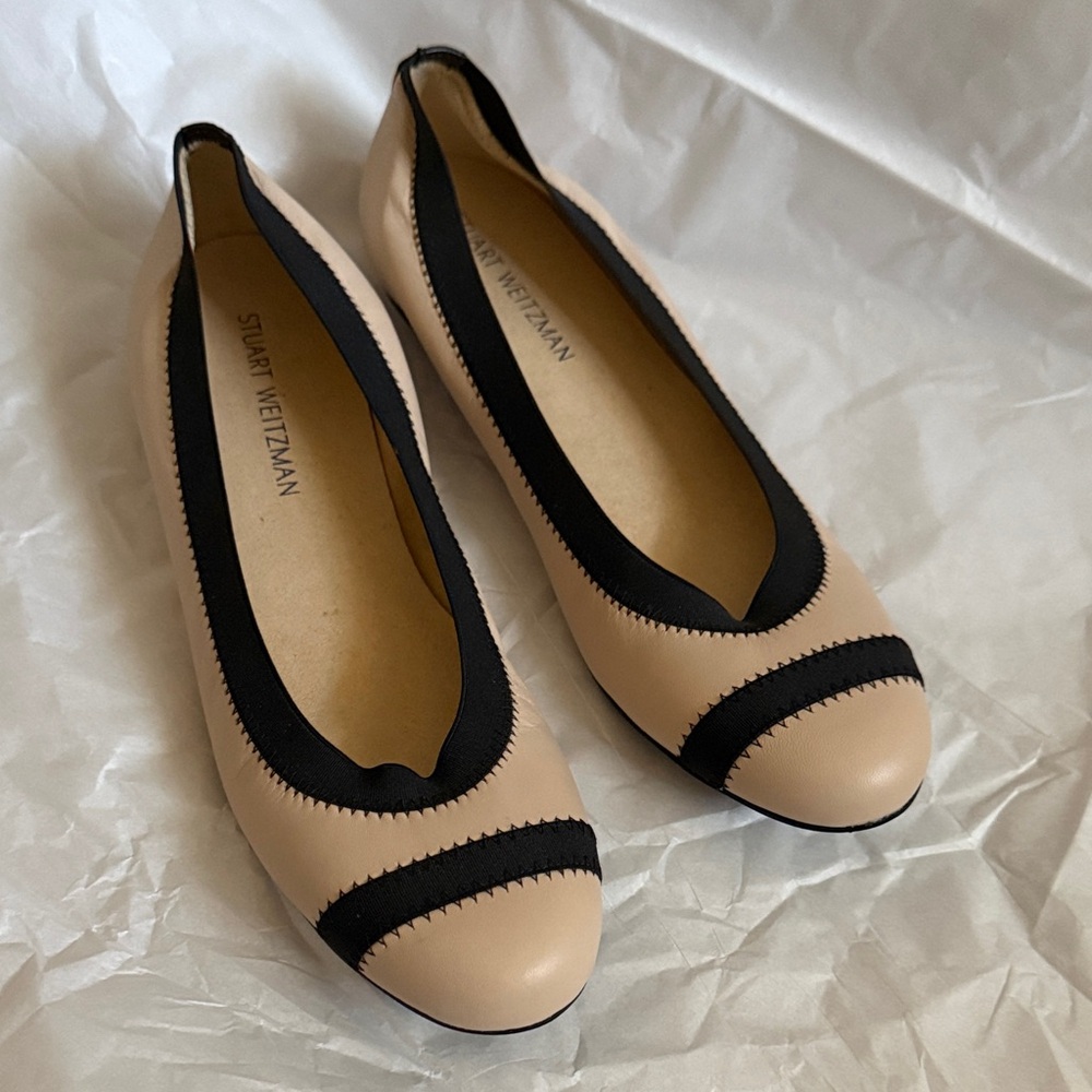 Stuart Weitzman Beige and Black Loafers